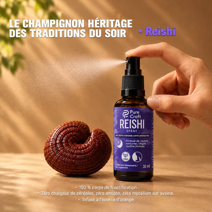 Pulvérisation du spray Reishi Pure Croft au-dessus d'un champignon Reishi entier : garanti 100% corps de fructification sans mycélium sur avoine, sans amidon et infusé à l'écorce d'orange.
