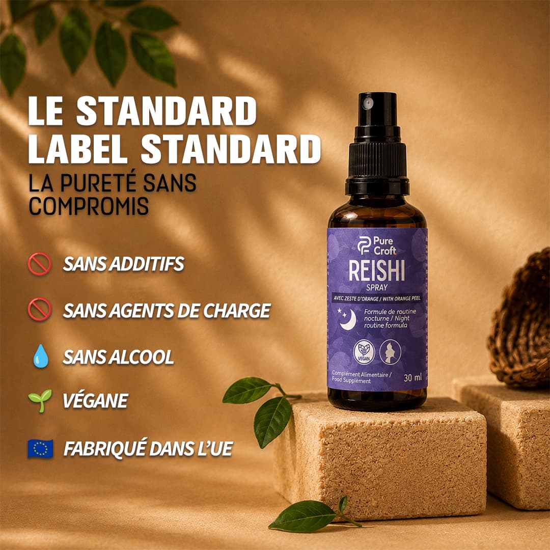 Flacon spray Reishi Pure Croft sur socle minéral : formule clean label sans additifs, sans agents de charge, sans alcool, 100% végane et fabriquée dans l'Union Européenne.